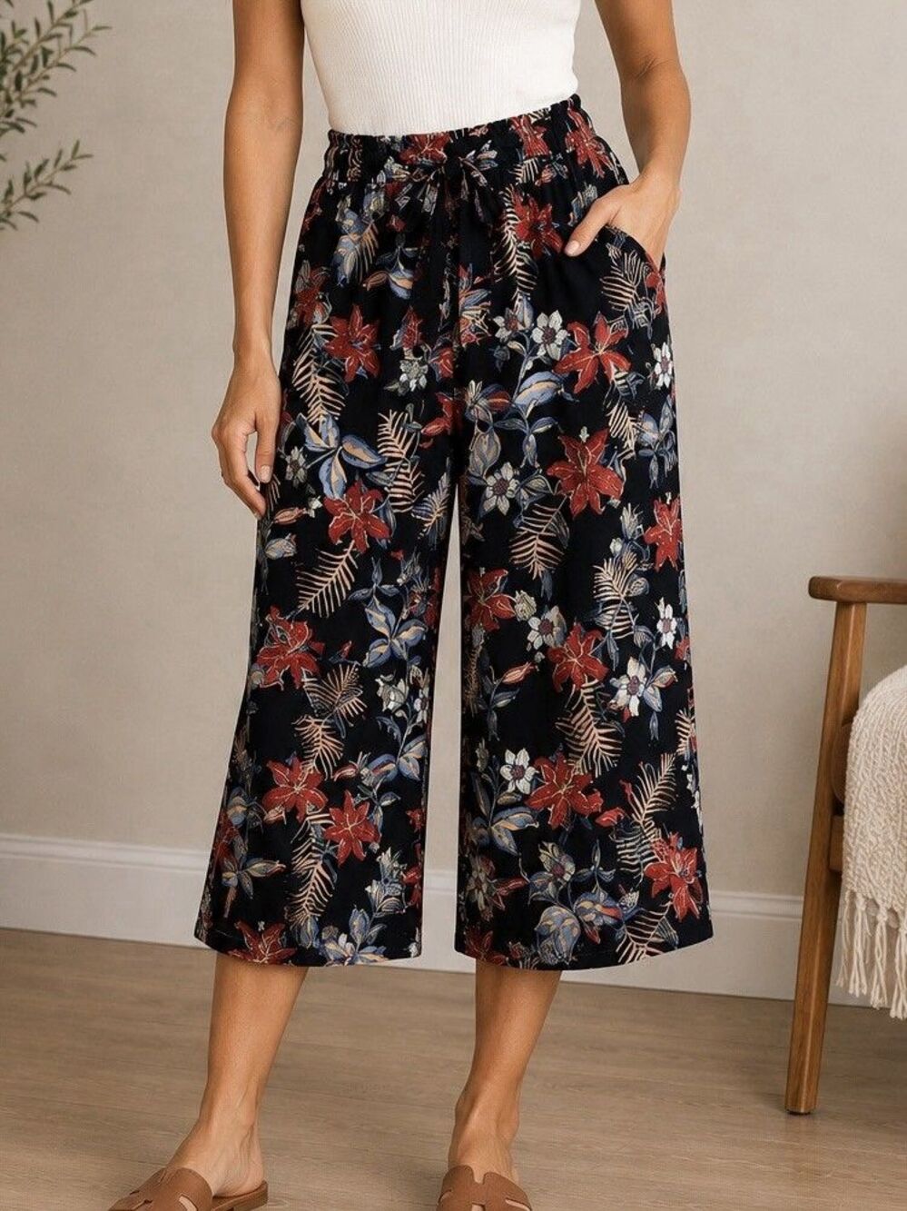 Angie Floral Wide Leg Culotte Pants Size L Navy Red Tropical Boho Beach